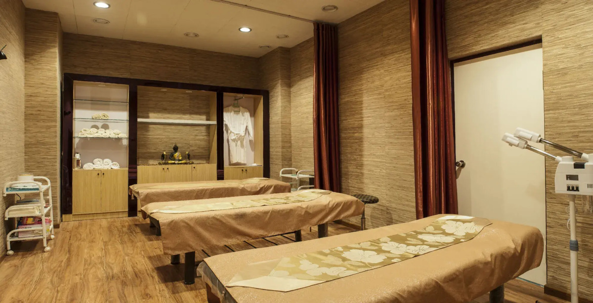 Chinggis Khaan Hotel