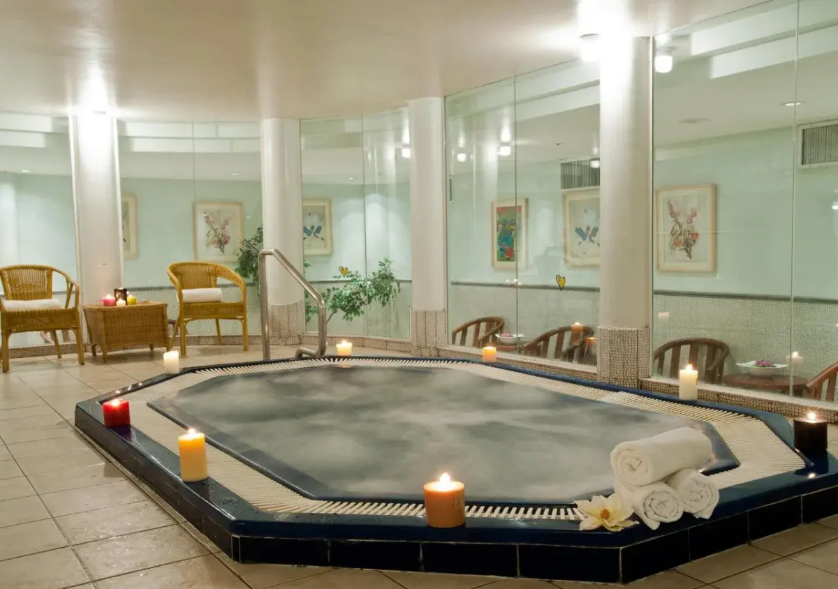 U Magic Palace Hotel