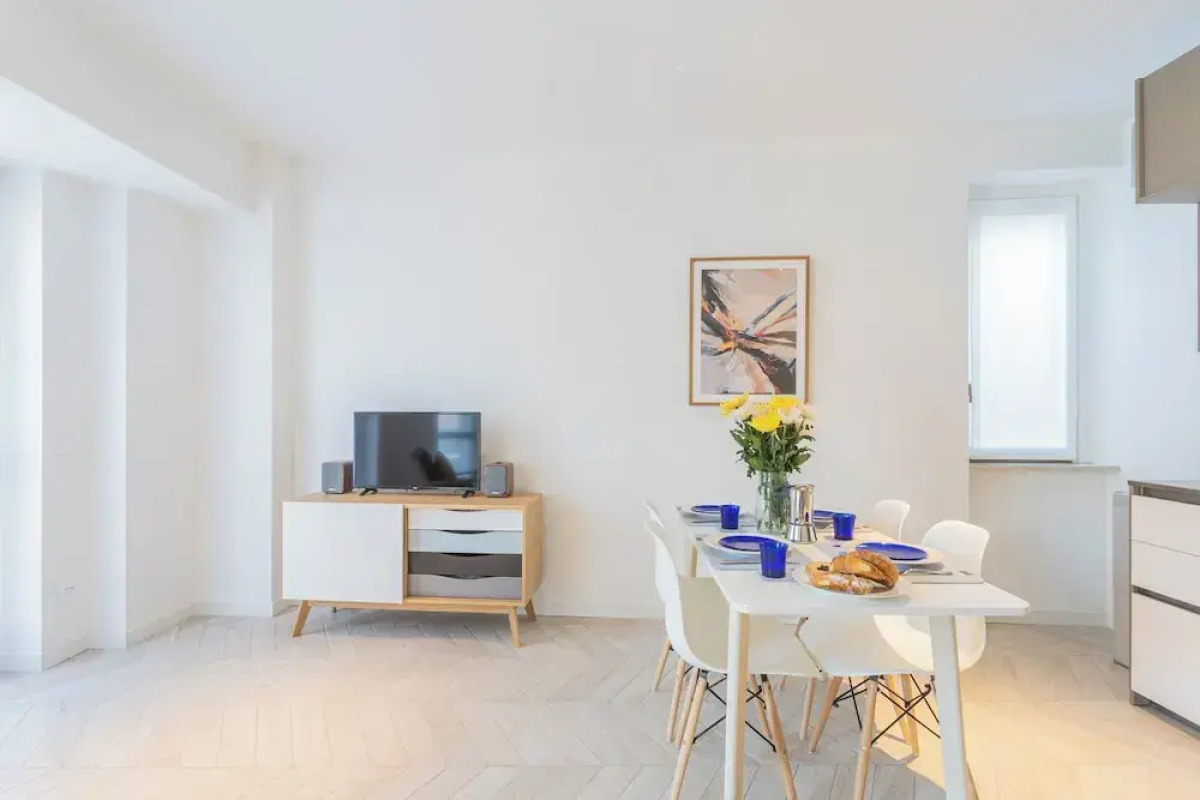 Your Private Harbour Nearby George Clooney