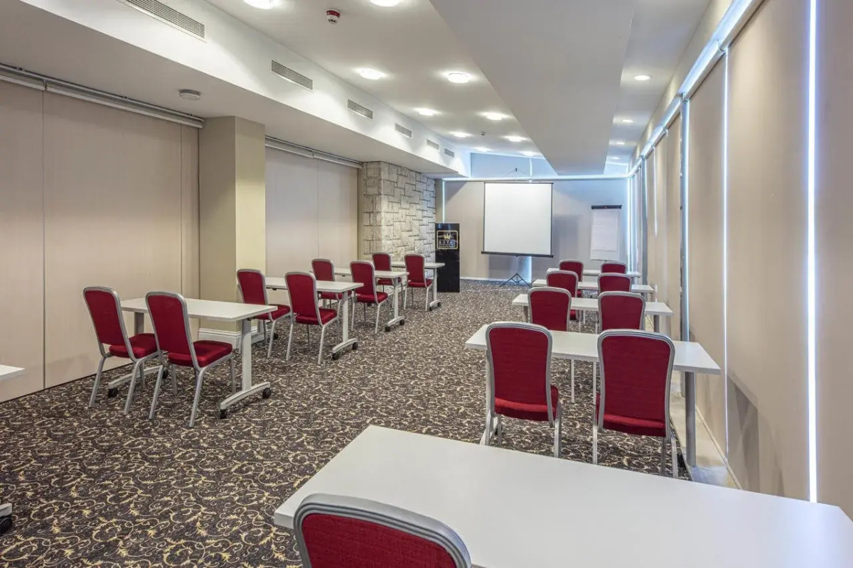 Le Royal Hotels & Resorts