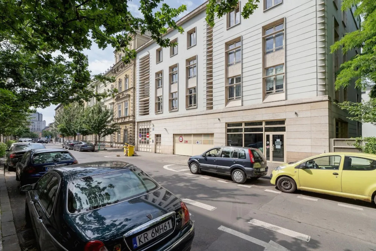 Apartment Lobzowska Cracow by Renters