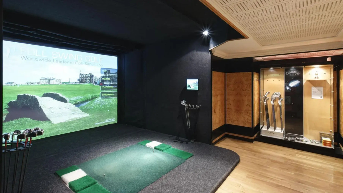 Leonardo Royal Hotel London City