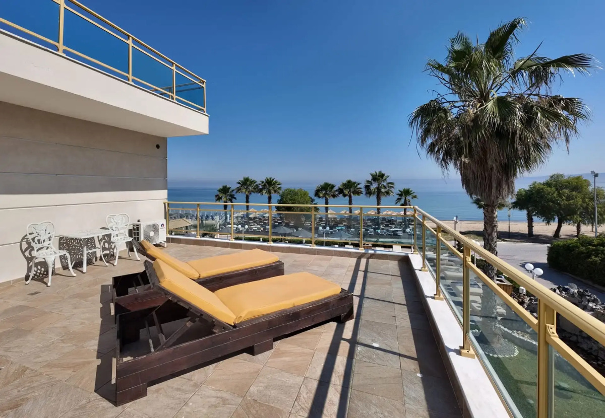 Eona Beach Resort by Greek Pride 