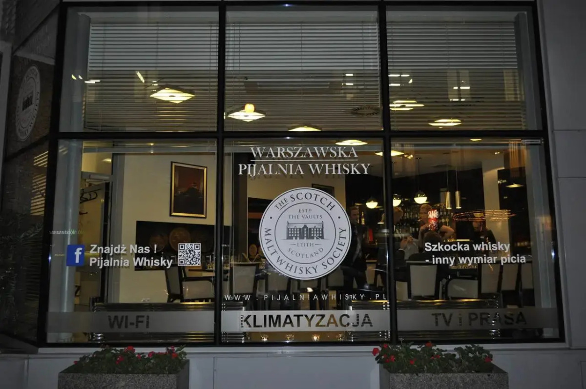 Hotel Apartments Zgoda Warszawa by DeSilva