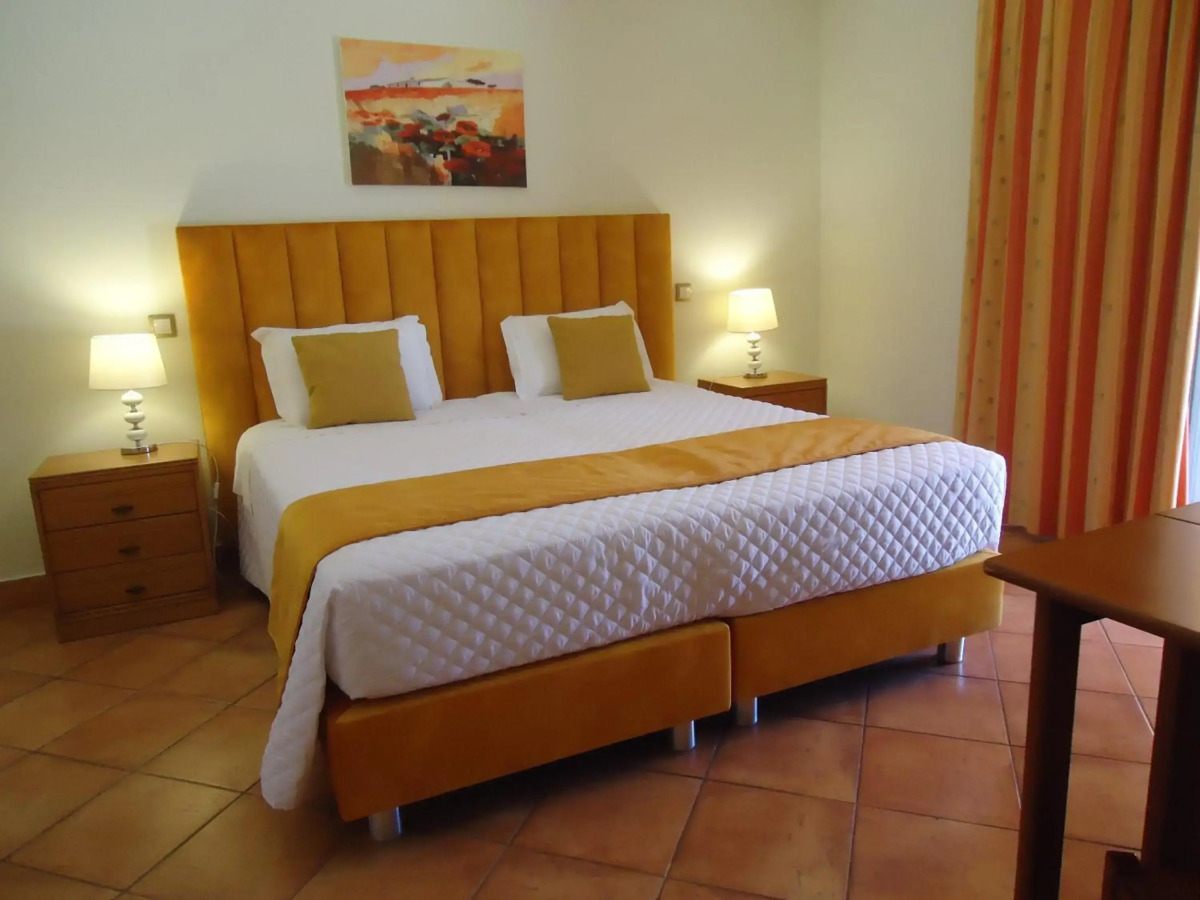 Canavial I & II Apartments