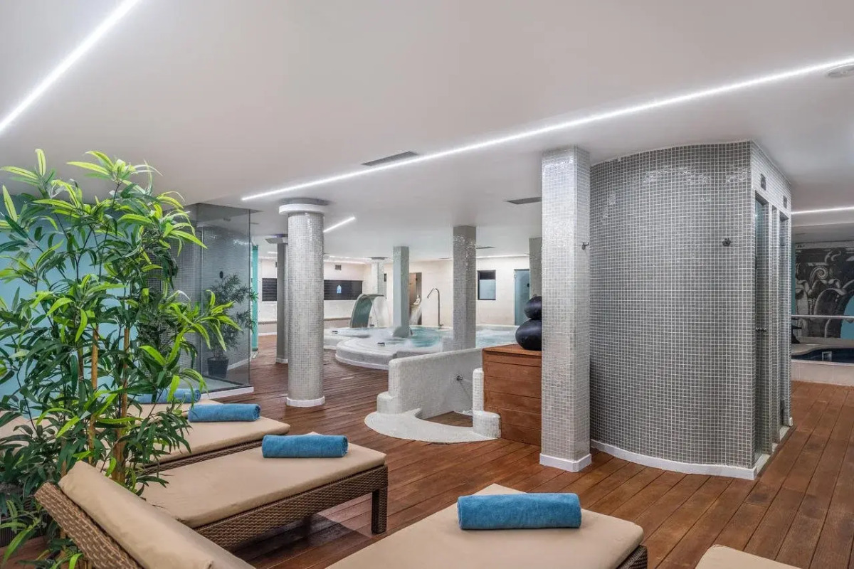 Occidental Roca Negra – Adults Only