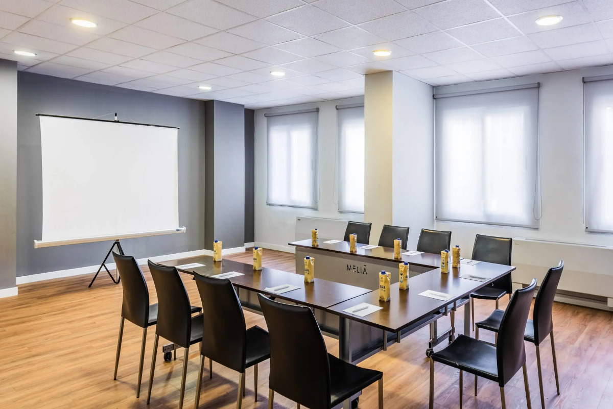 Hotel Madrid Chamartín Affiliated by Meliá