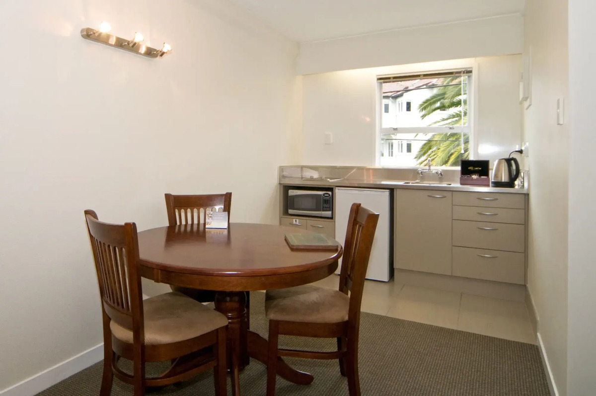 The Parnell Hotel & Conference Centre