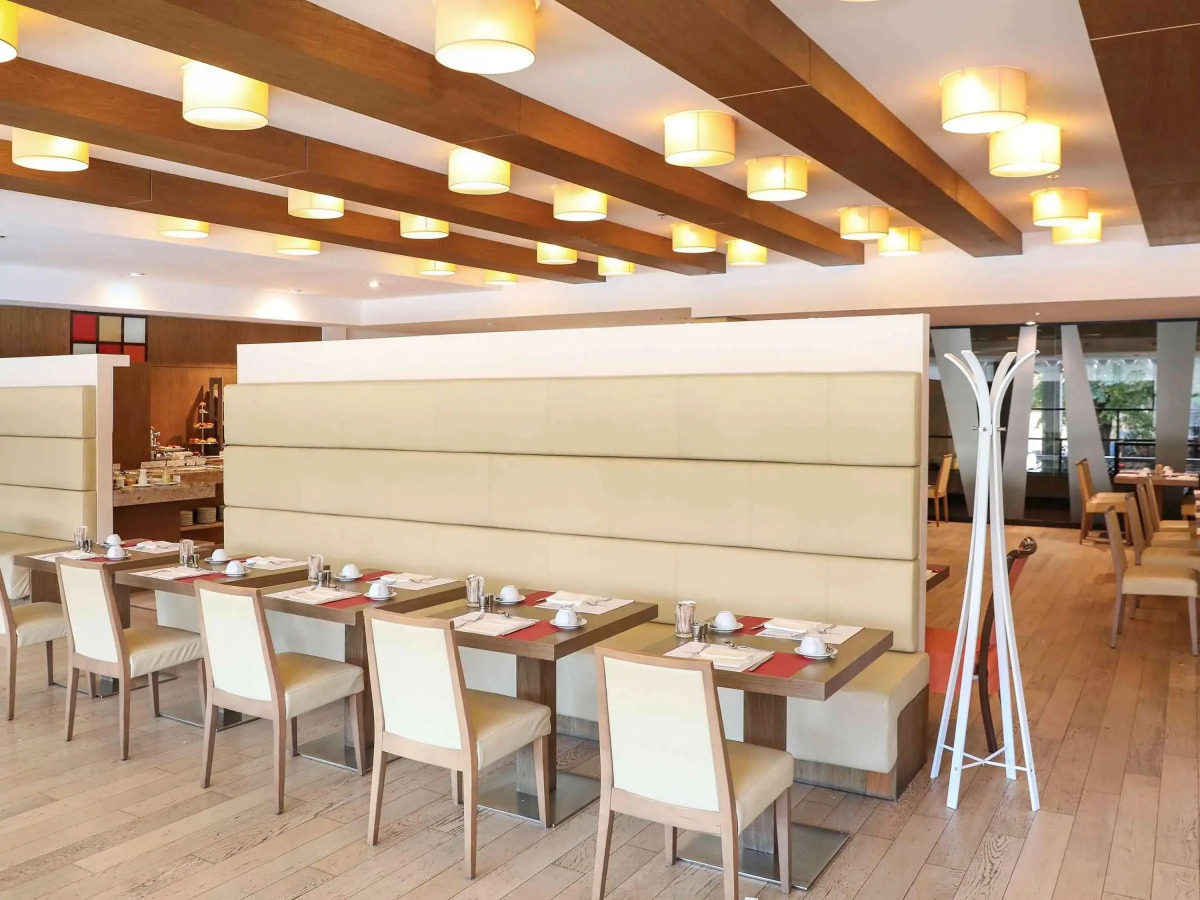 Отель Movenpick Hotel Sarajevo