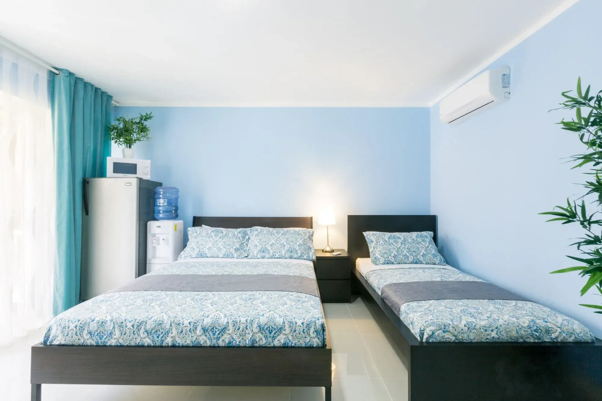 Tropicana Suites Deluxe Beach Club & Pool