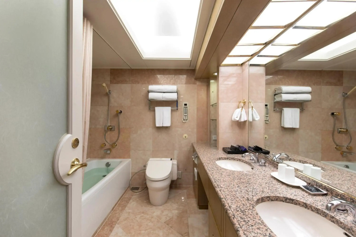 Hotel New Otani Tokyo, The Main