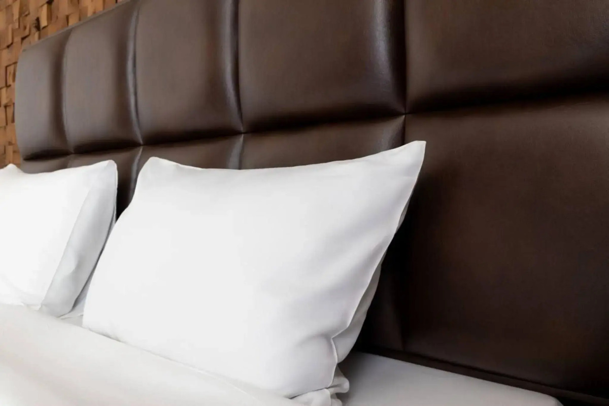 Апартаменты в отеле Red Wood (Ред Вуд)