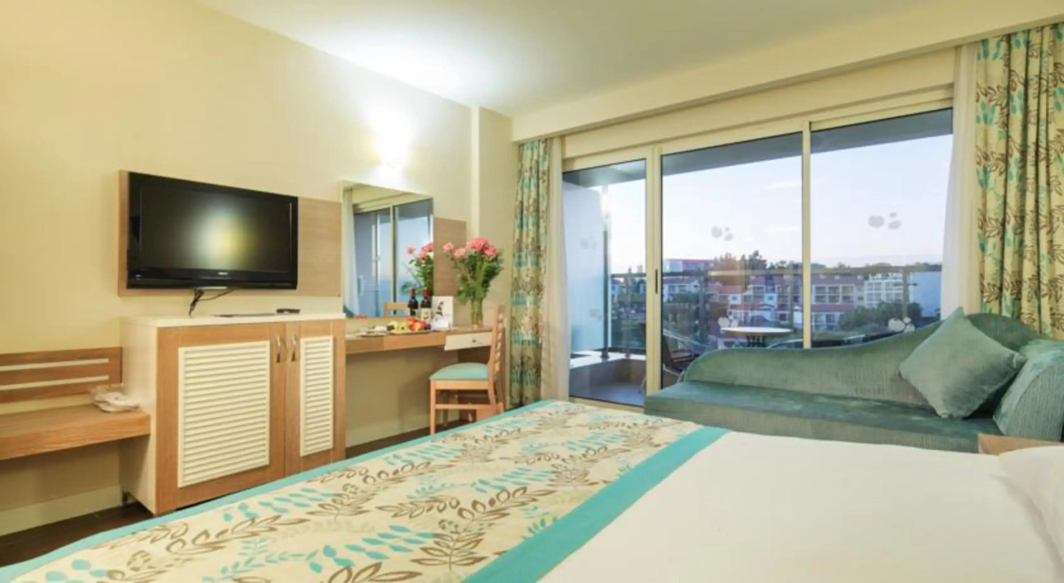 Sunrise Queen Luxury Resort & Spa