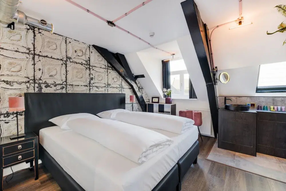 Will & Tate City Stay