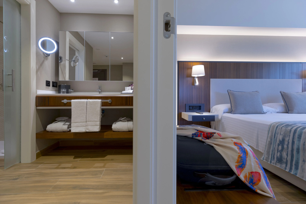 Отель Alanda Marbella Hotel