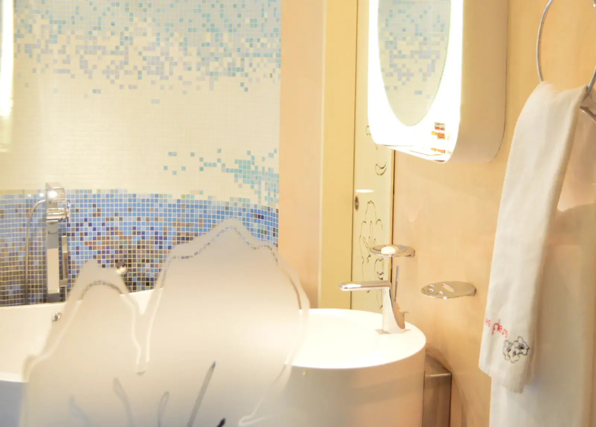 Les Fleurs Boutique Hotel