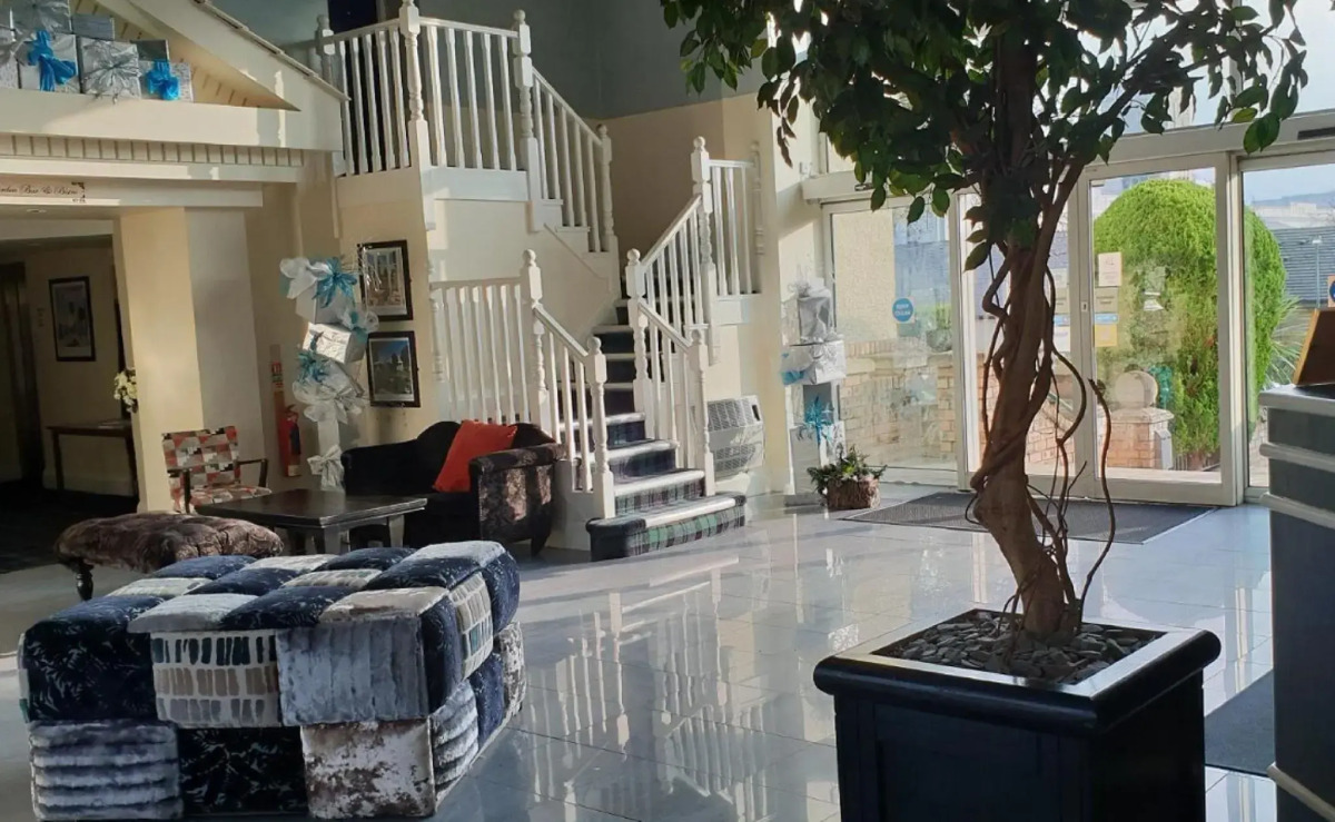 Devonshire House Hotel