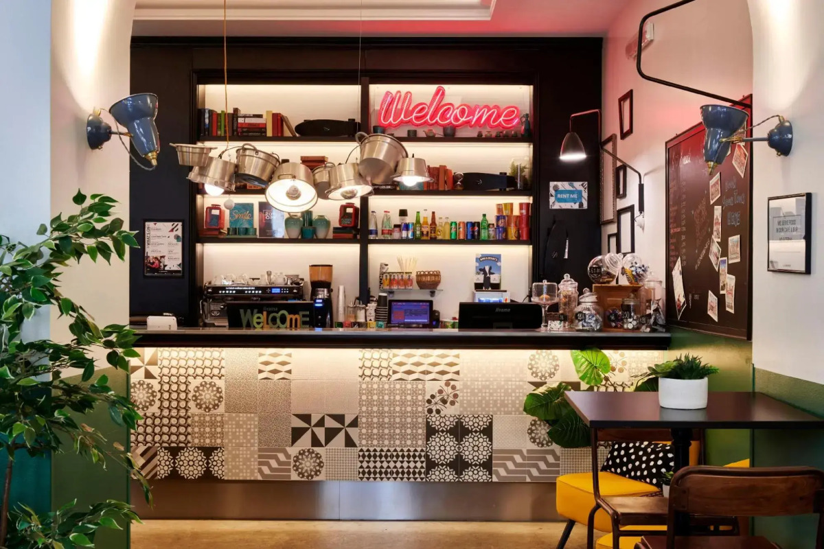 Hostel Generator Rome