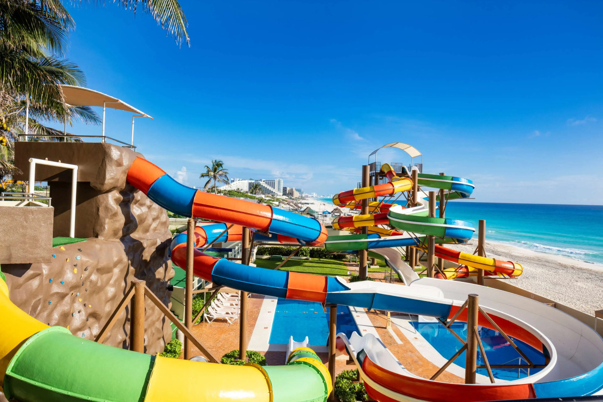 Crown Paradise Club Cancun All Inclusive