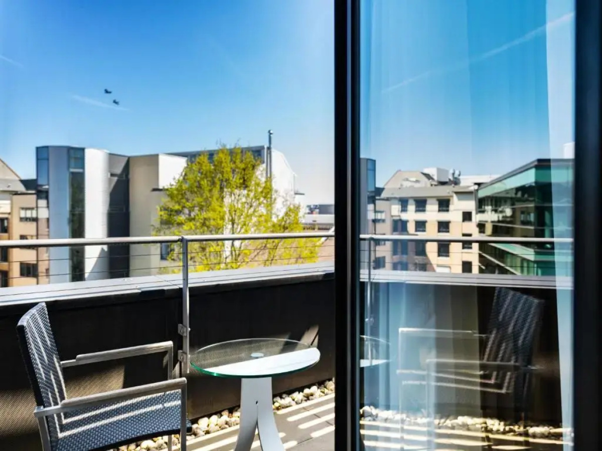 Plaza Hotel & Living Frankfurt