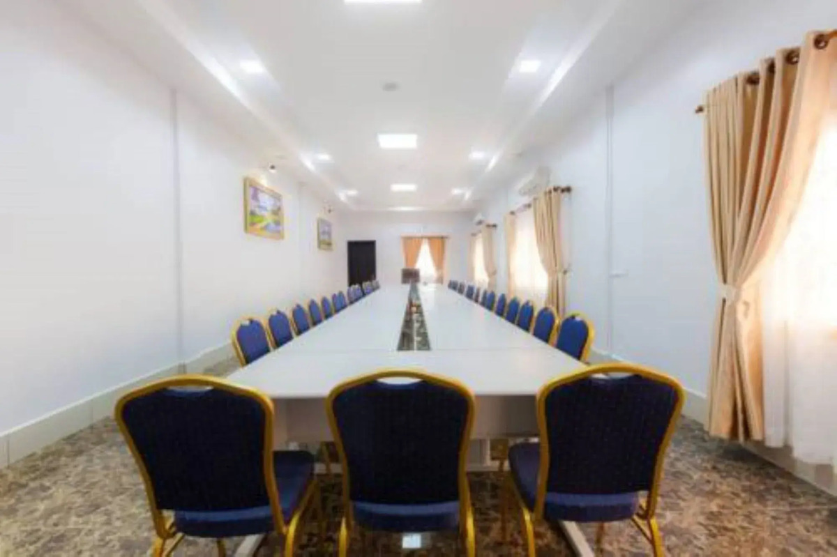 Seventh Heaven Hotel and High Bar