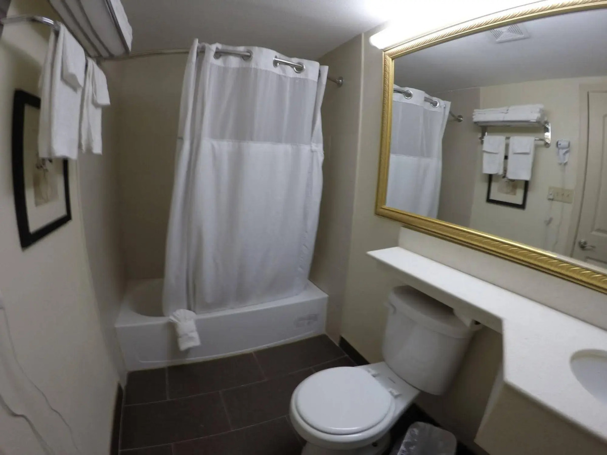 Motel 6 Elizabeth, NJ - Newark Liberty Intl Airport