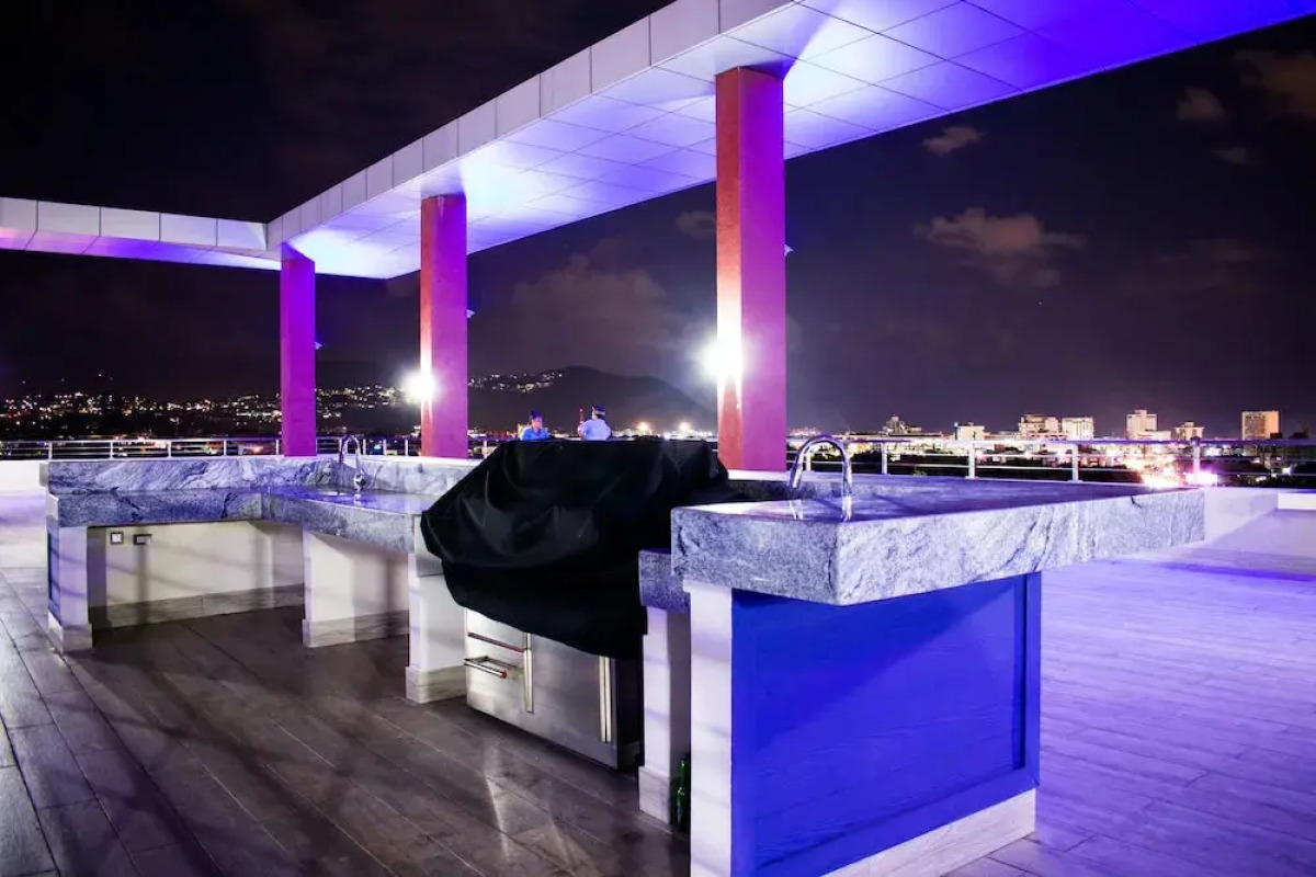 20 South Kingston Luxury Apartment