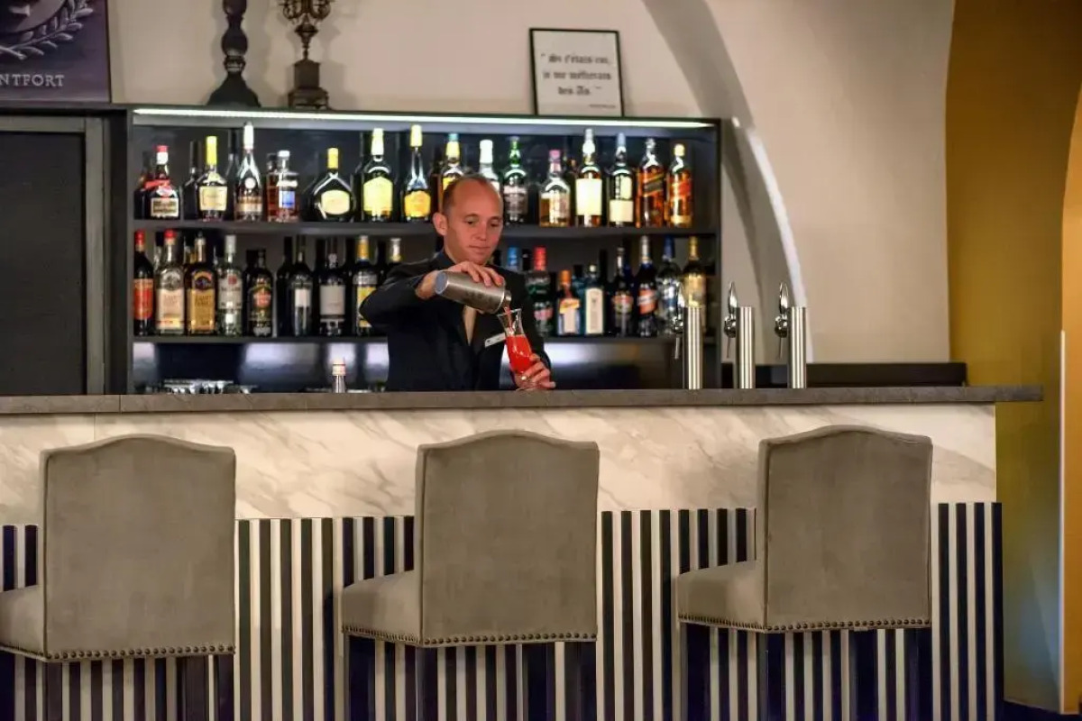 SOWELL COLLECTION Hôtel du Roi & SPA