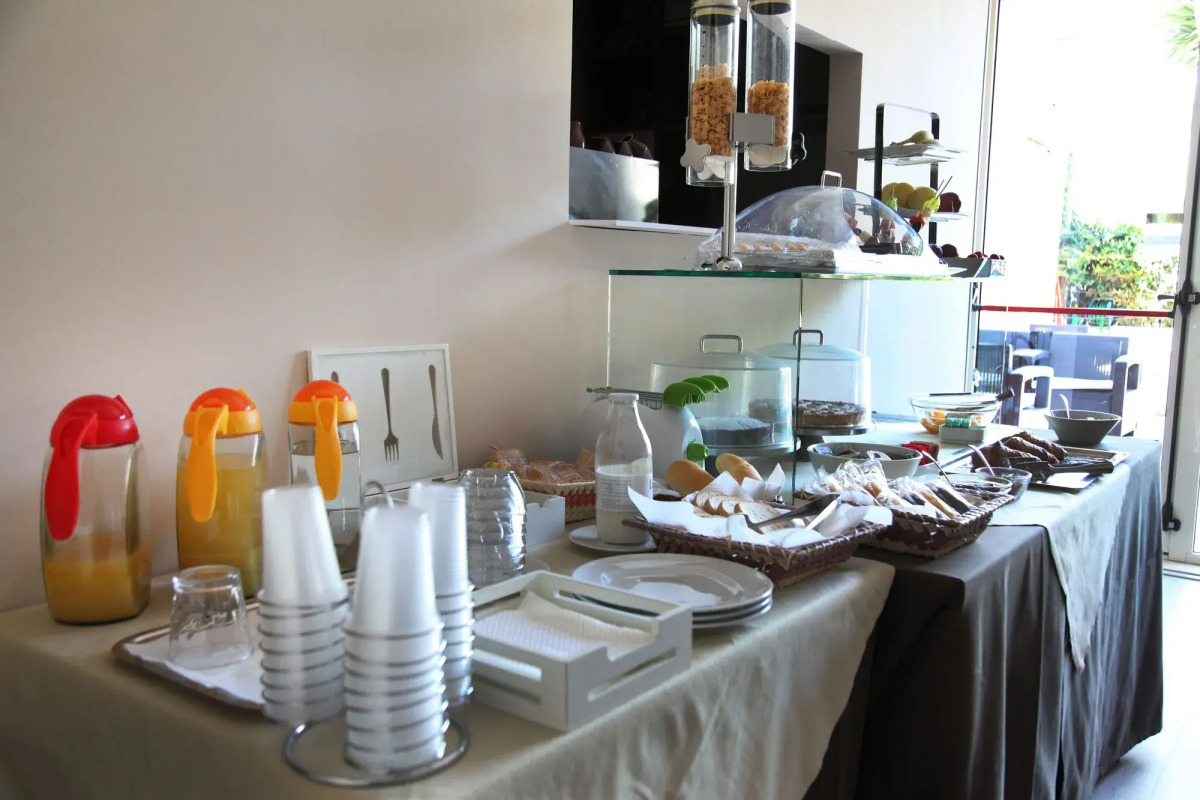 Hotel Sogni D'Oro Airport