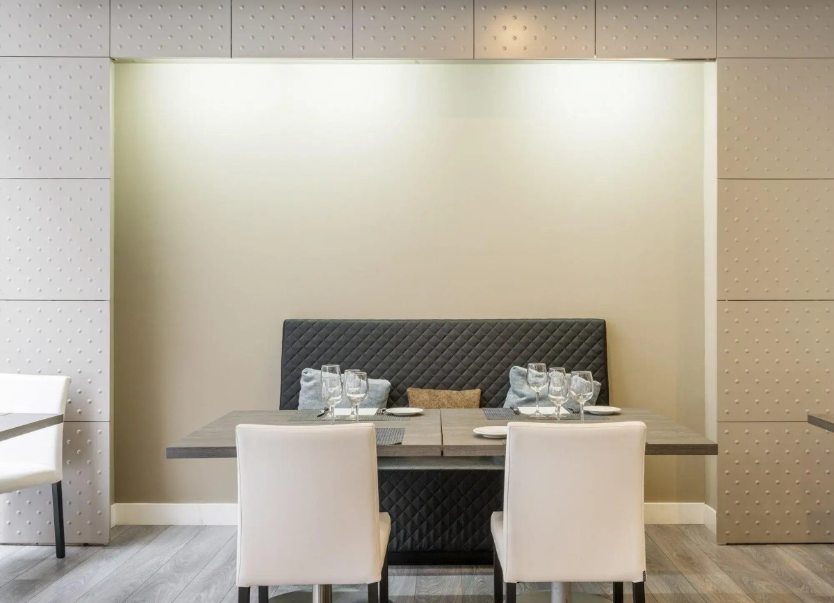 Отель Ilunion Bilbao