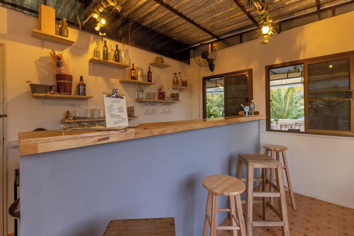 Club 22 Kamala Suites