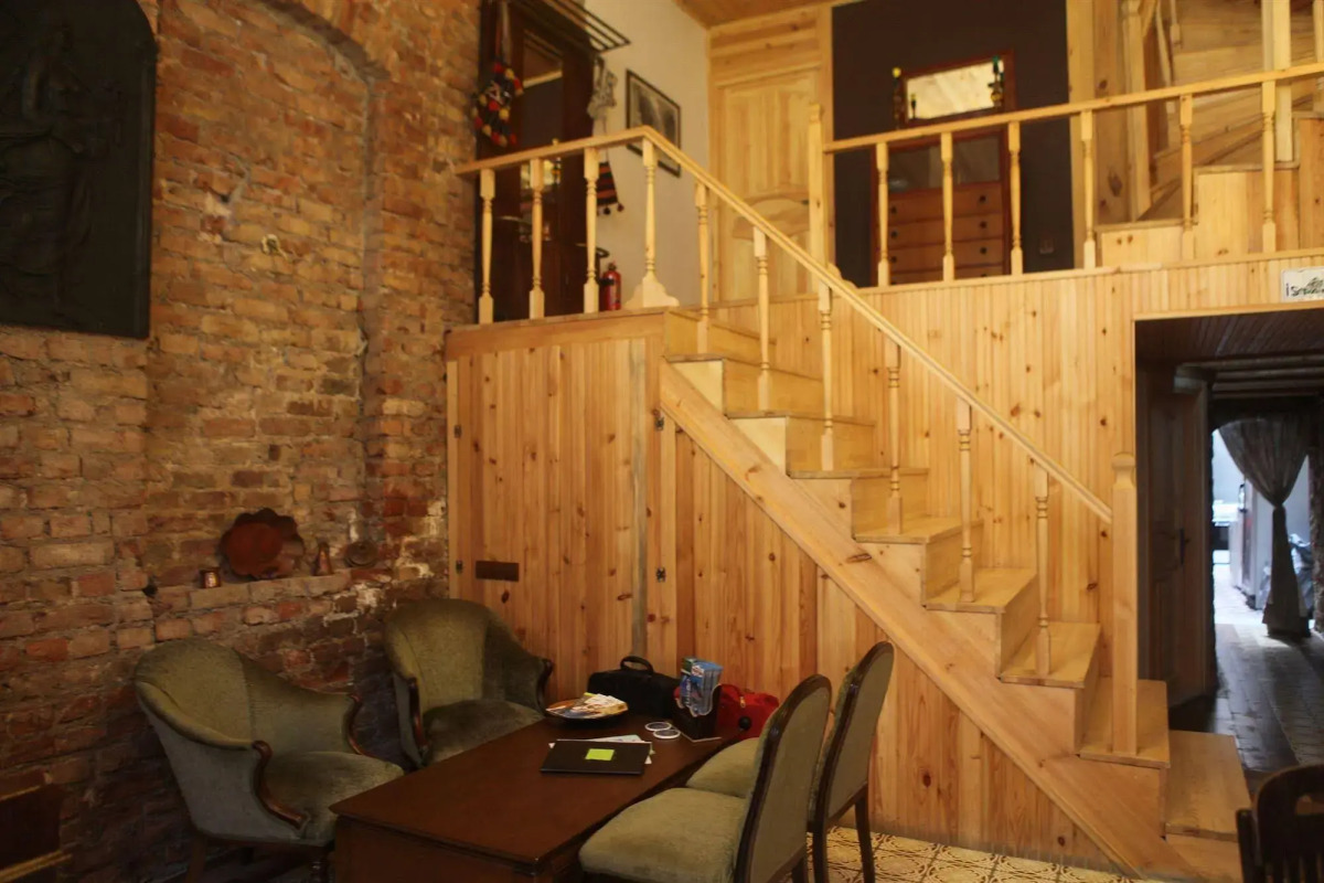 Tom Square Boutique Hotel