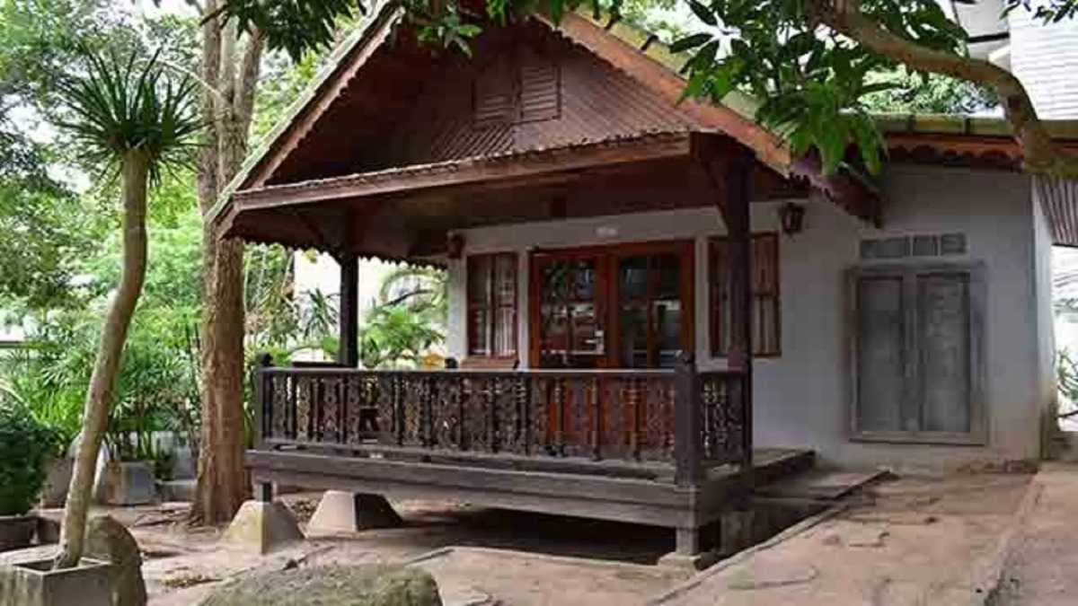 Sairee Hut Resort