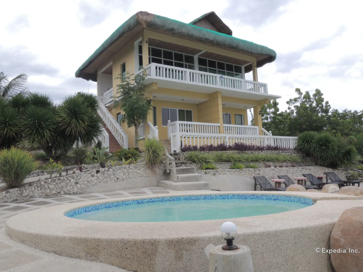 Moalboal Beach Resort