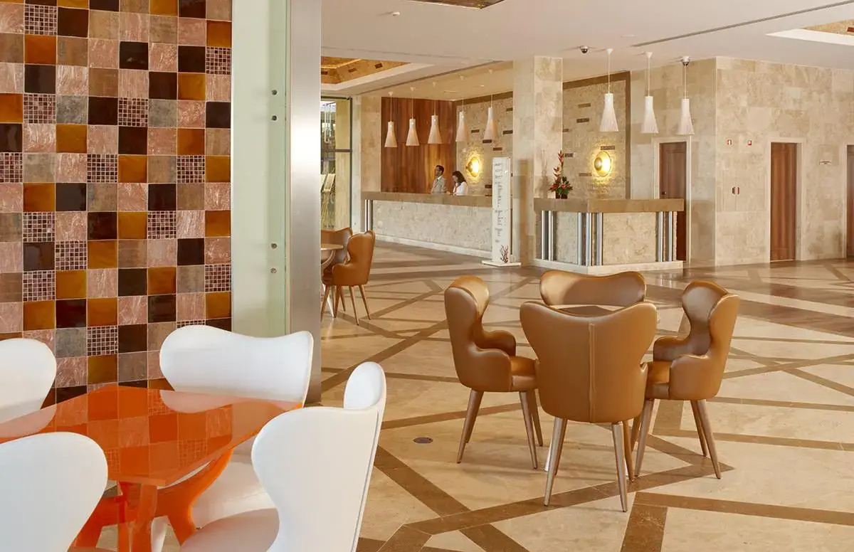 Real Marina Hotel & Spa