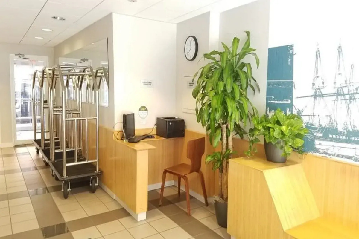 The Constitution Inn