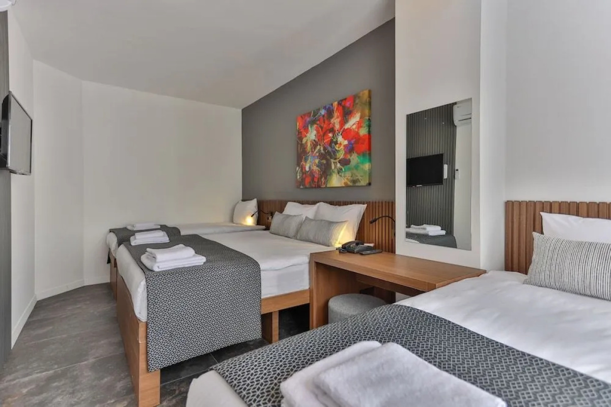 Wolf Of The City Hotel & Spa