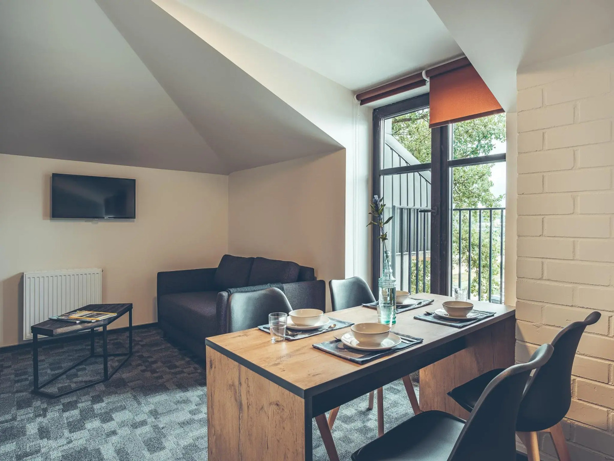 Railway Apartments and Hotel