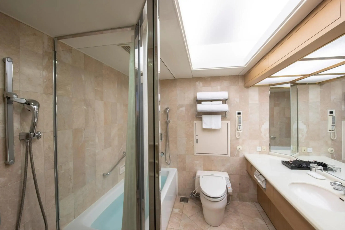 Hotel New Otani Tokyo, The Main