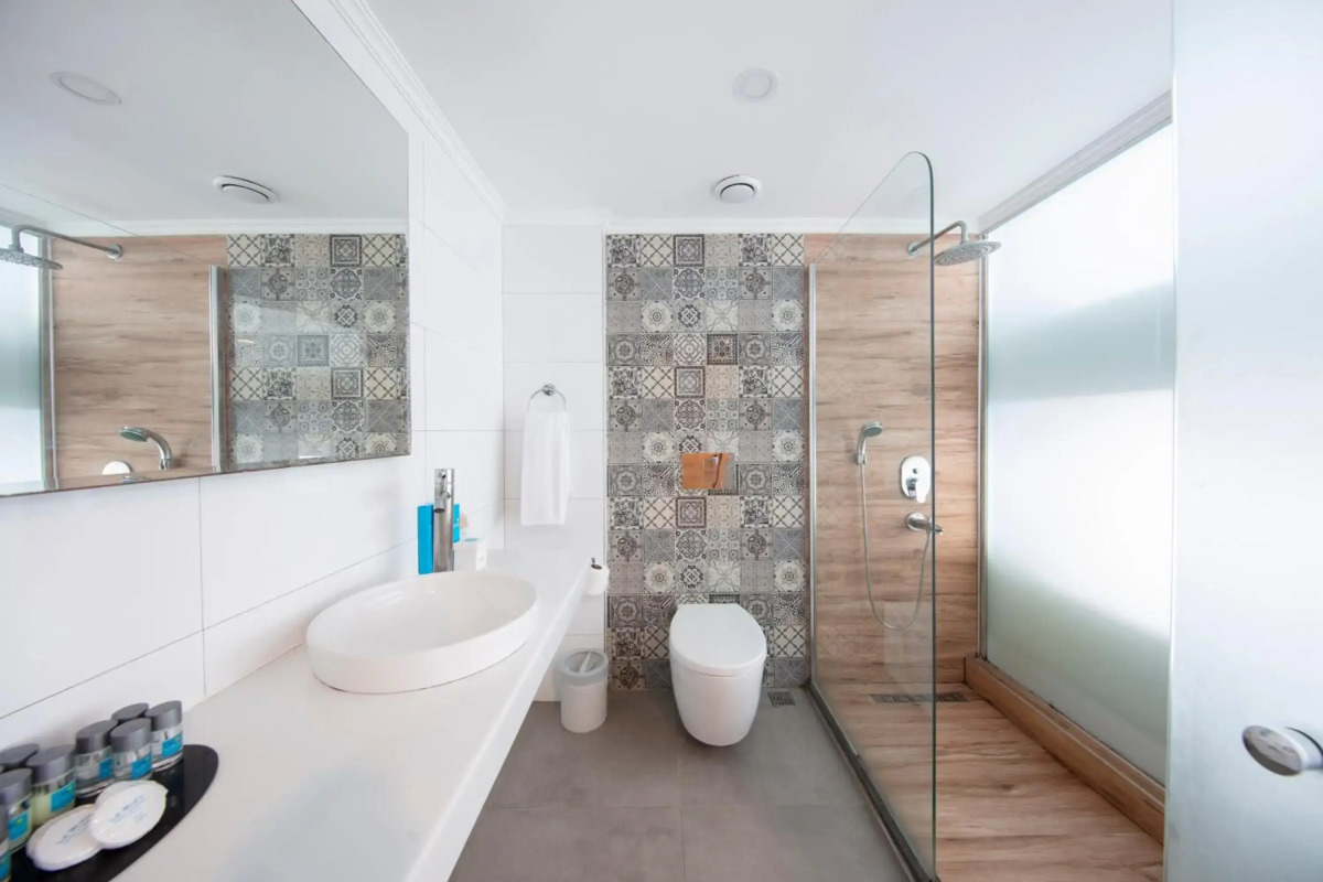 Le Bleu Hotel & Resort