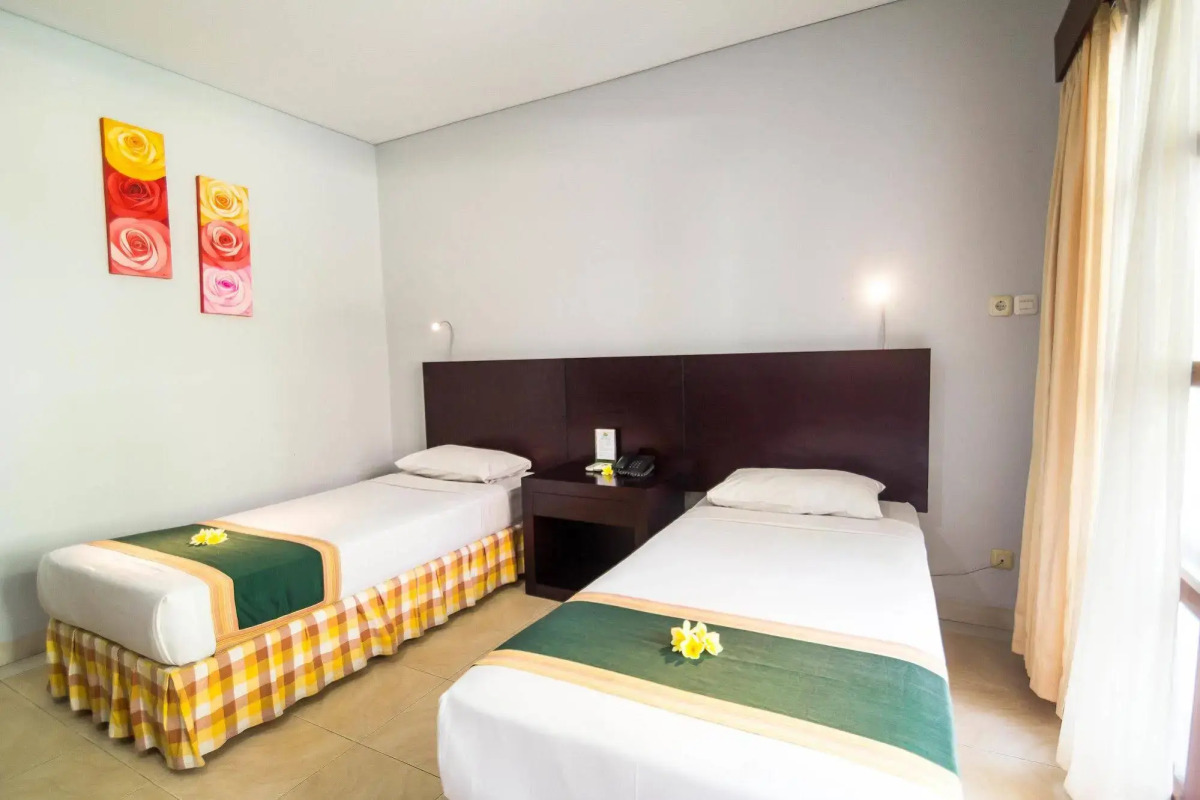 Fourteen Roses Beach Hotel