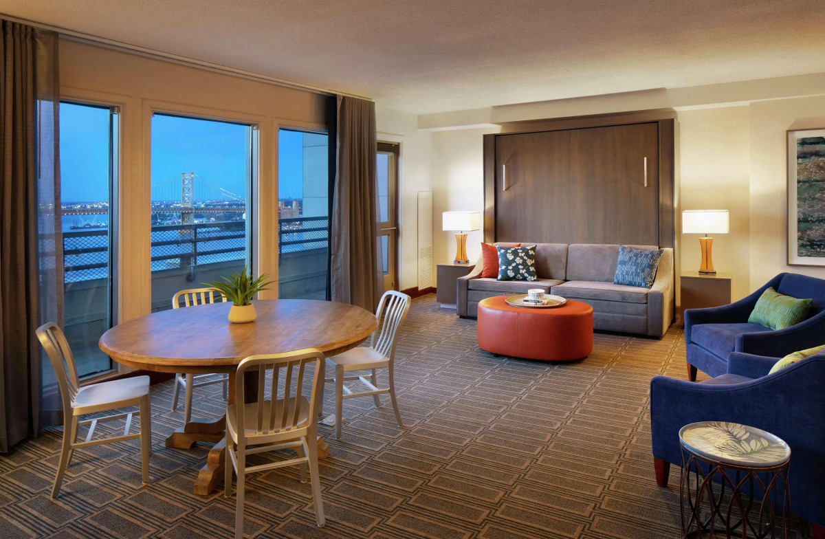 Hilton Philadelphia at Penn's Landing