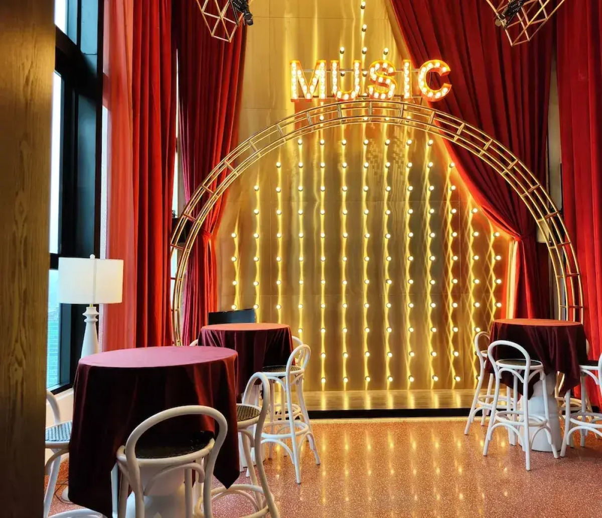 Scarletz Suites KLCC by Mykey