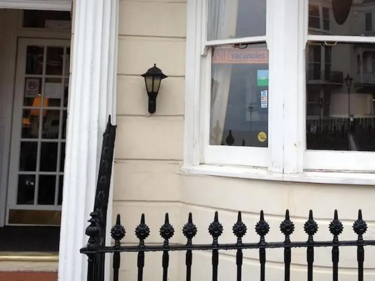 Gullivers Hotel - B&B