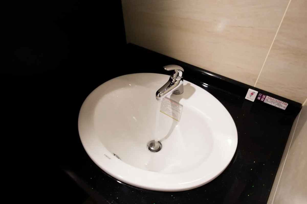 SleepBox Hotel - Ximen