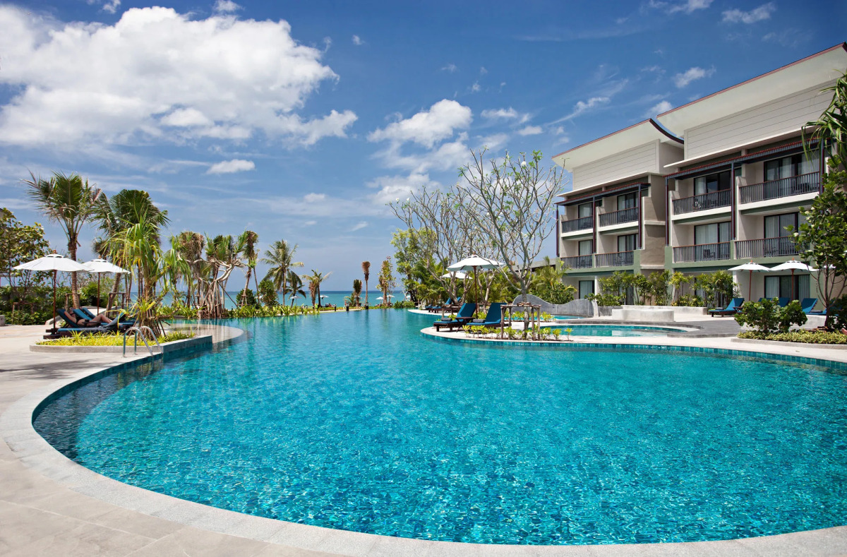 Le Meridien Khao Lak Resort & Spa