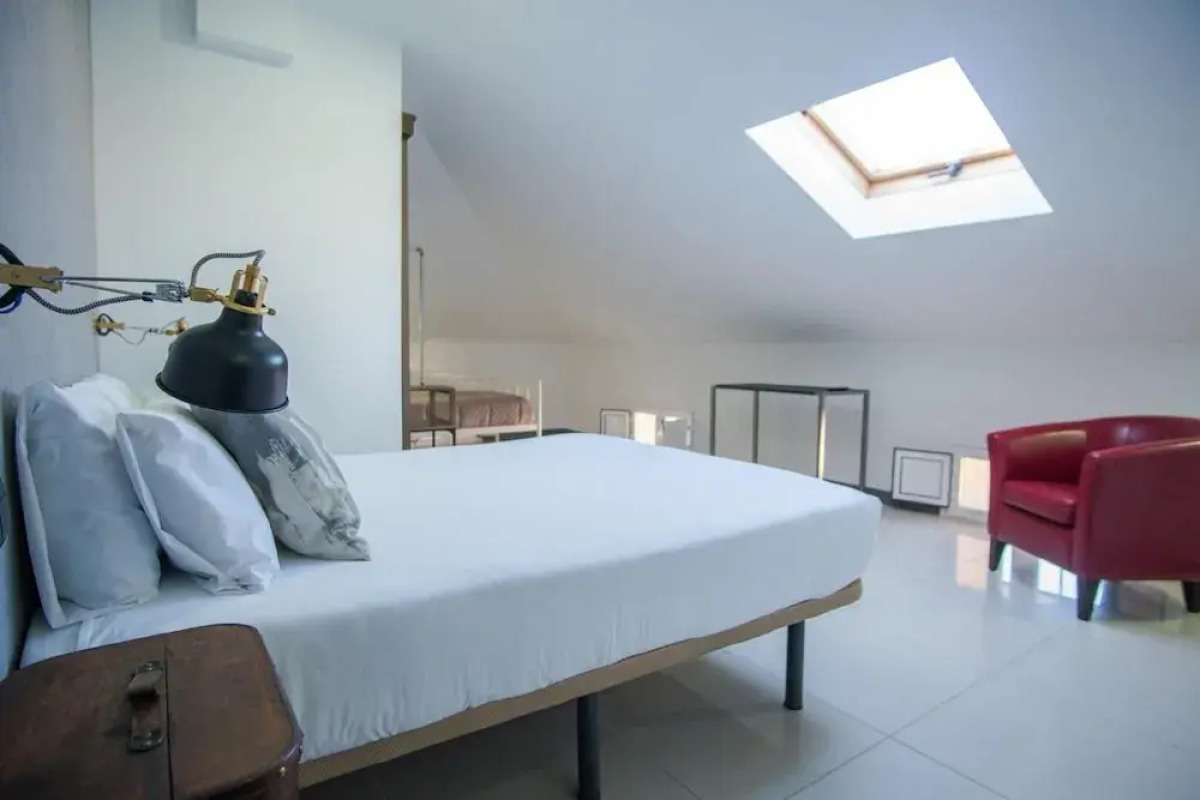 The Lights City Rooms