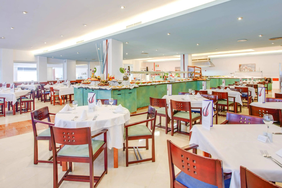 Aparthotel Fontanellas Playa