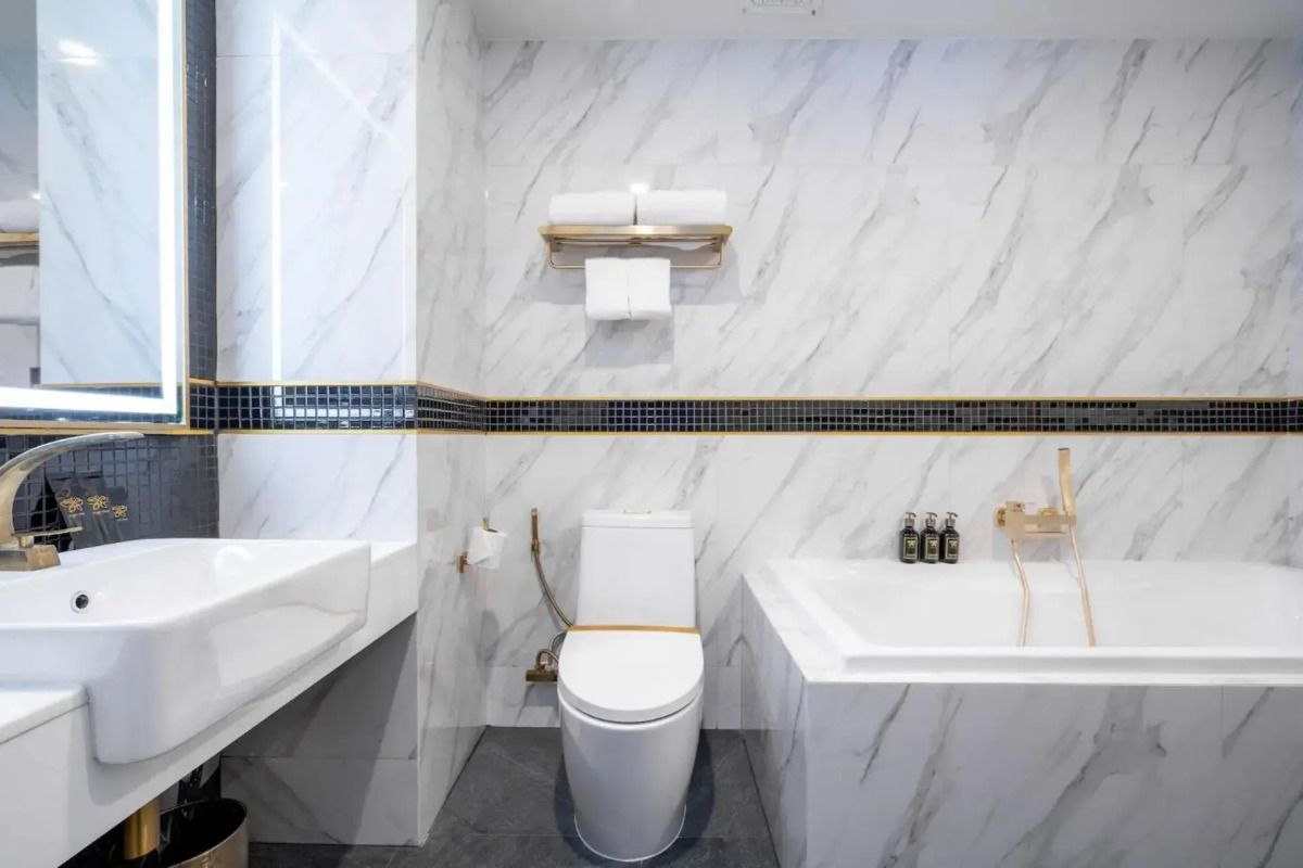 Ratri Hotel Phuket Old Town