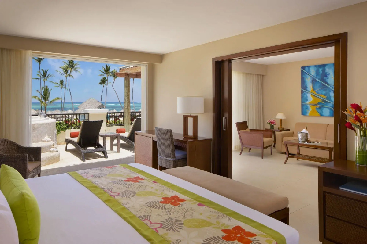 Now Larimar - Preferred Club Deluxe Pool/piscina View